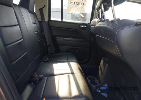 2015 Jeep Patriot High Altitude Edition z USA, uszkodzony, nr VIN 1C4NJRFB6FD176777